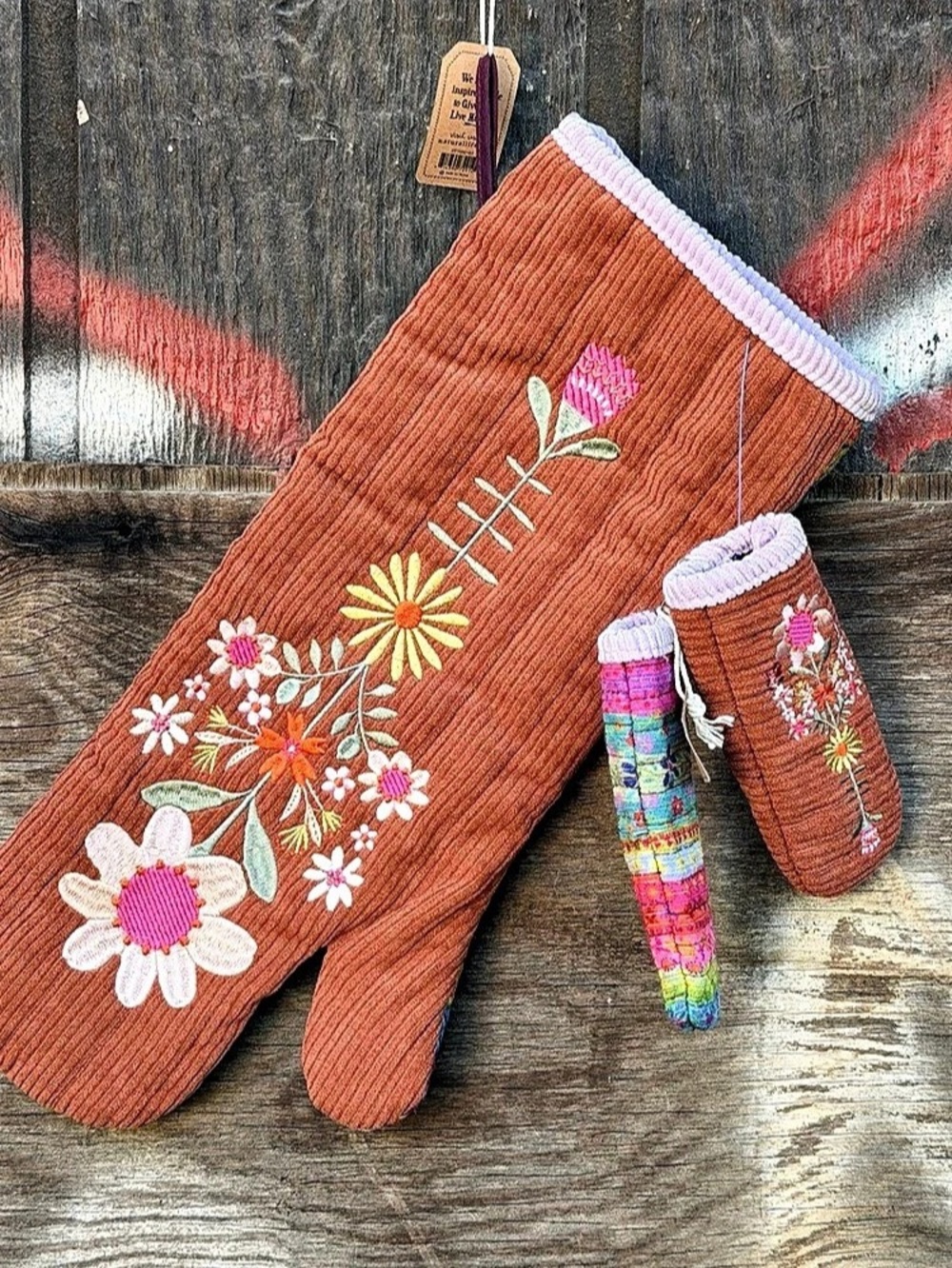 Natural Life Bake Happy Oven Mitt & Skillet Handle Holder Set of 2 Embroidered